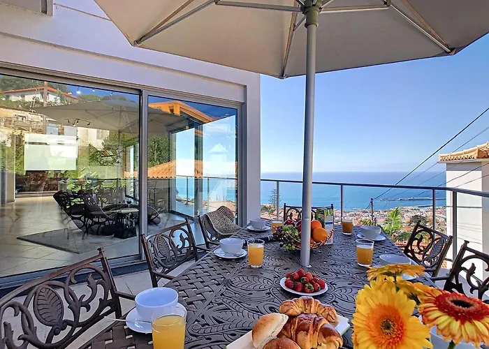 Villa Moniz By Lovelystay